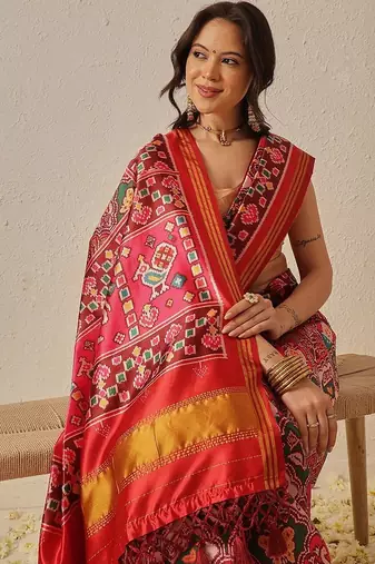 Red printed art silk ethnic saree with blouse piece