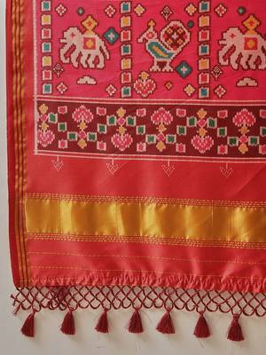 Red printed art silk ethnic saree with blouse piece 4