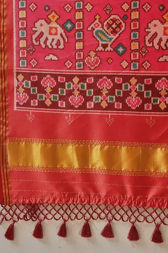 Red printed art silk ethnic saree with blouse piece