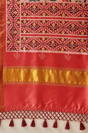 Pink woven art silk traditional saree with blouse piece