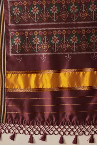Maroon woven art silk traditional saree with blouse piece
