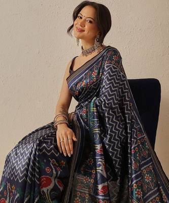 Navy blue printed art silk ethnic saree with blouse piece 3
