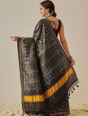 Black woven art silk traditional saree with blouse piece 2