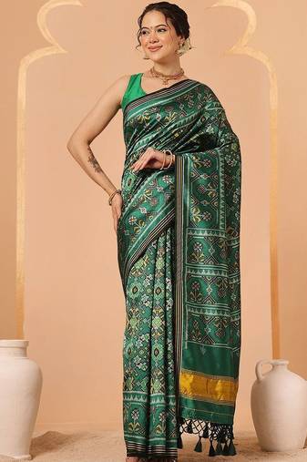 Green woven art silk traditional saree with blouse piece