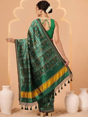 Green woven art silk traditional saree with blouse piece 2