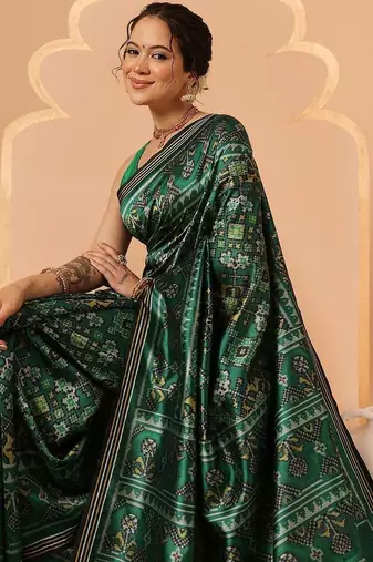 Green woven art silk traditional saree with blouse piece