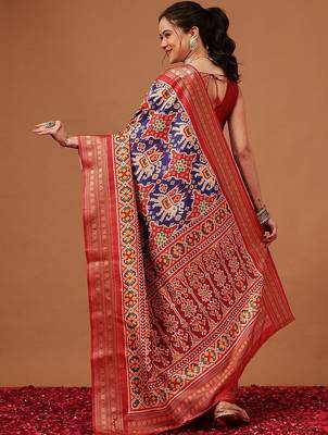 Red woven art silk traditional saree with blouse piece 2