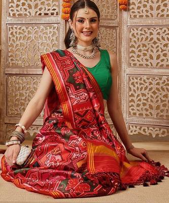 Red printed silk cotton ethnic saree with blouse piece 4