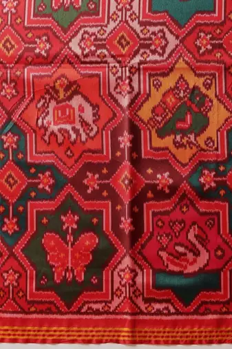 Red printed silk cotton ethnic saree with blouse piece