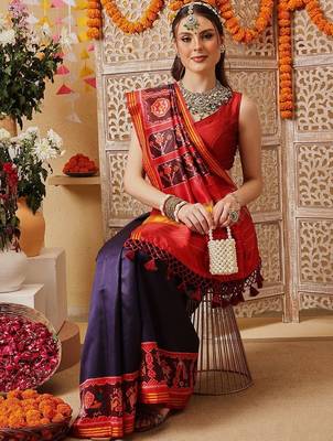 Navy blue printed silk cotton ethnic saree with blouse piece 4