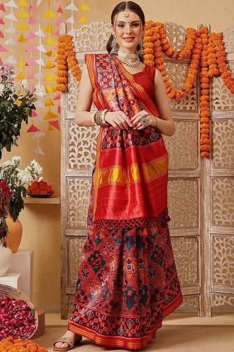 Red printed silk cotton ethnic saree with blouse piece