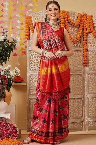 Red printed silk cotton ethnic saree with blouse piece