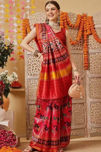 Red printed silk cotton ethnic saree with blouse piece