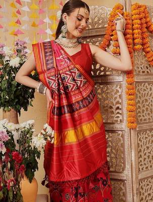 Red printed silk cotton ethnic saree with blouse piece 4