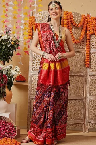 Red printed silk cotton traditional saree with blouse piece
