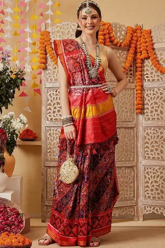Red printed silk cotton traditional saree with blouse piece