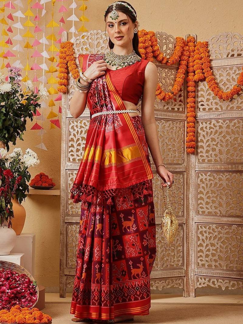 Red printed silk cotton traditional saree with blouse piece