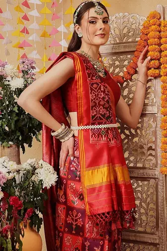 Red printed silk cotton traditional saree with blouse piece