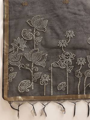 Black embroidered cotton blend traditional saree with blouse piece 5