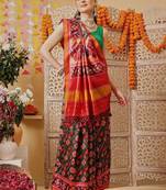 Green printed silk cotton traditional saree with blouse piece