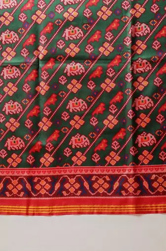 Green printed silk cotton traditional saree with blouse piece