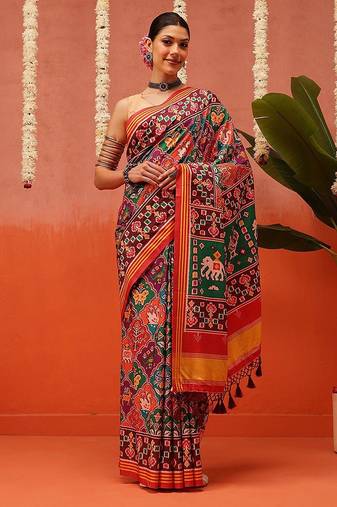 Red printed silk blend ethnic saree with blouse piece
