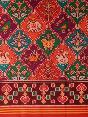 Red printed silk blend ethnic saree with blouse piece 4