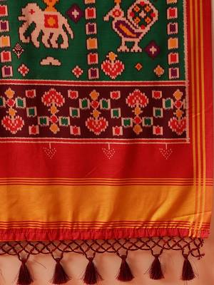 Red printed silk blend ethnic saree with blouse piece 5