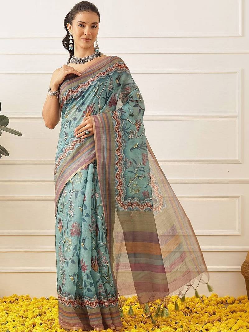 Blue printed cotton blend ethnic saree with blouse piece
