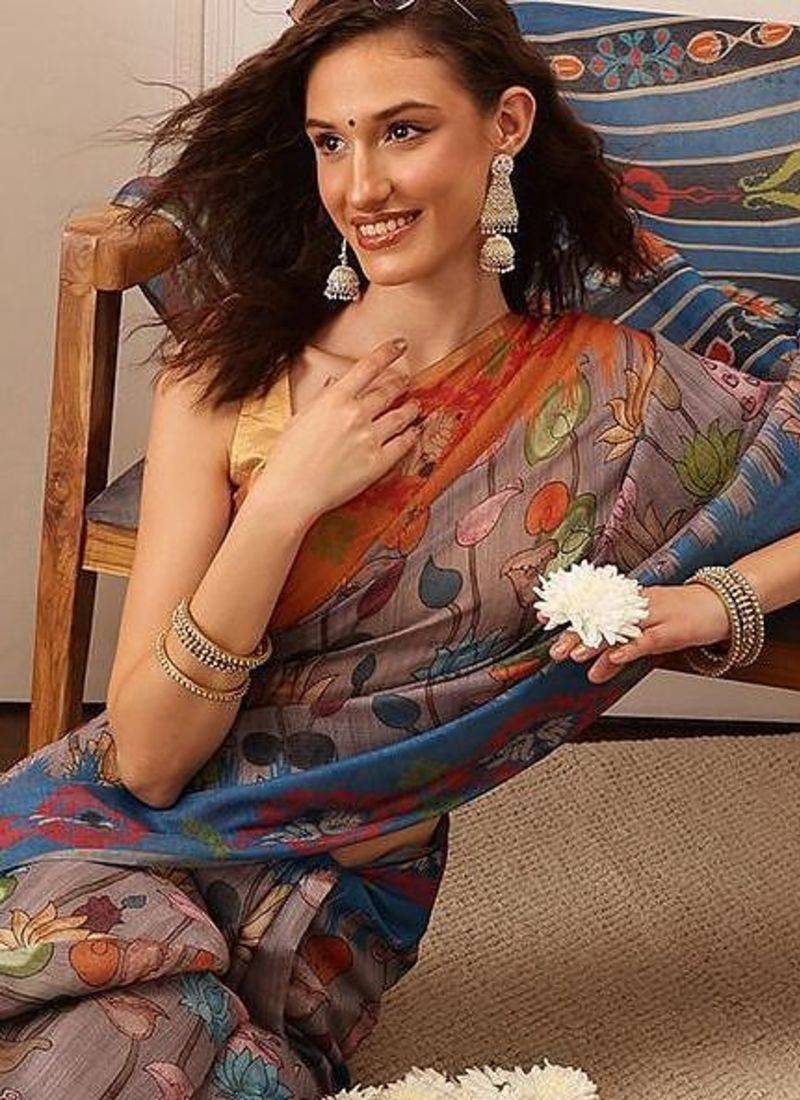 Grey printed silk cotton ethnic saree with blouse piece