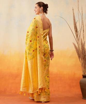 Yellow woven pure cotton ethnic saree with blouse piece 3