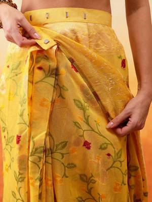 Yellow woven pure cotton ethnic saree with blouse piece 5