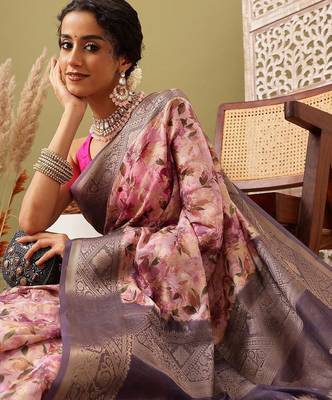 Pink printed cotton blend ethnic saree with blouse piece 4