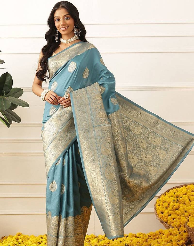 Blue woven art silk traditional saree with blouse piece