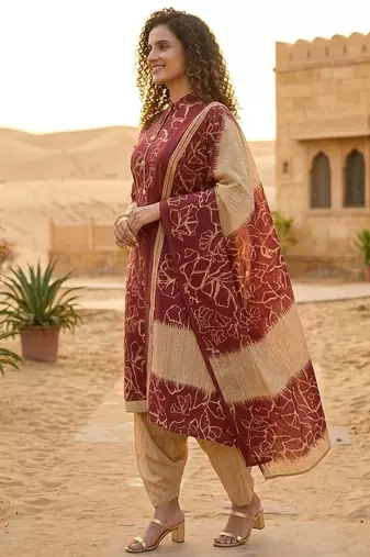 Red printed cotton blend stitched floral print salwar kurta dupatta for women
