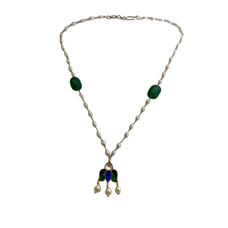 The emerald bloom long necklace