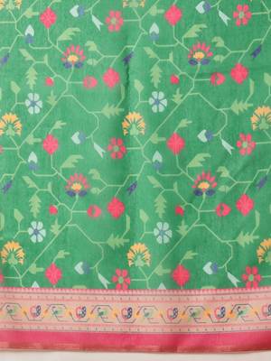Green printed cotton blend ethnic saree with blouse piece 5