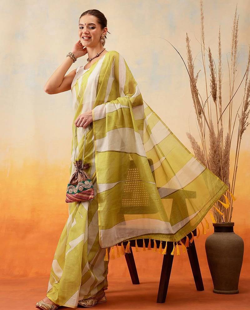 Yellow printed cotton blend ethnic saree with blouse piece