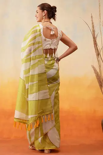 Yellow printed cotton blend ethnic saree with blouse piece