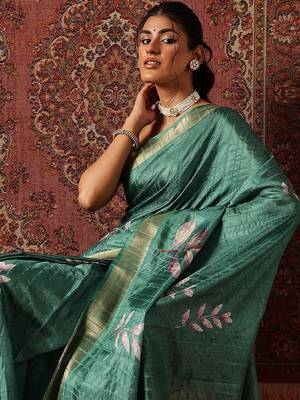 Green printed art silk ethnic saree with blouse piece 4