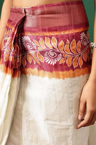 Off white printed art silk ethnic saree with blouse piece