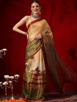 Golden printed cotton blend ethnic saree with blouse piece 3