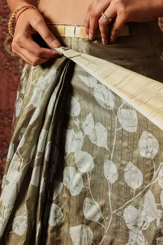 Olive printed art silk ethnic saree with blouse piece