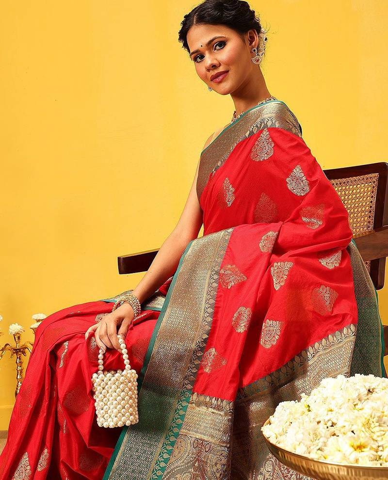 Red woven silk blend ethnic saree with blouse piece