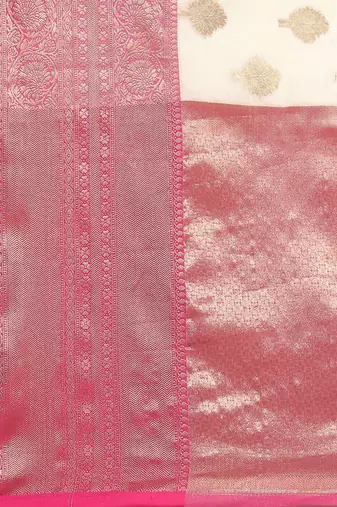 White woven cotton blend traditional saree with blouse piece