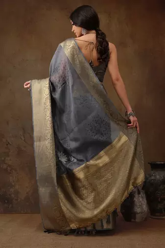 Grey printed silk blend ethnic saree with blouse piece