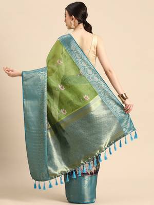 Olive printed silk blend ethnic saree with blouse piece 3
