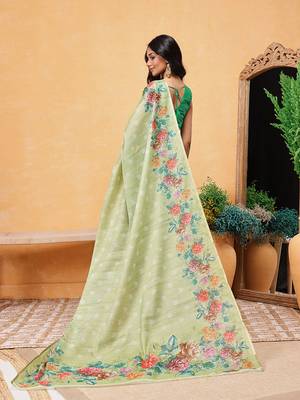 Green printed silk cotton ethnic saree with blouse piece 3