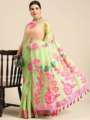 Green woven pure cotton ethnic saree with blouse piece 1