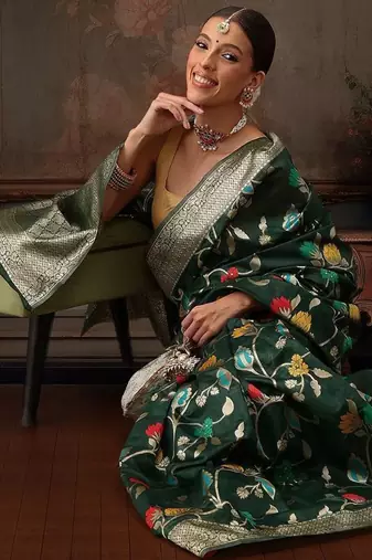 Green woven pure cotton ethnic saree with blouse piece
